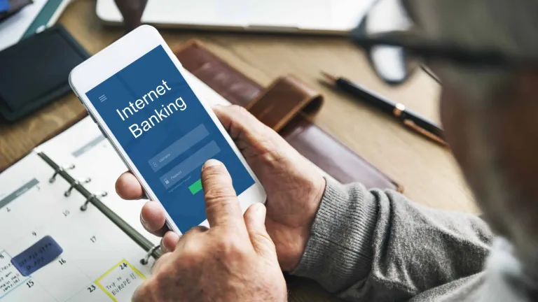 Personalized banking in U.S.: A guide to modern finance