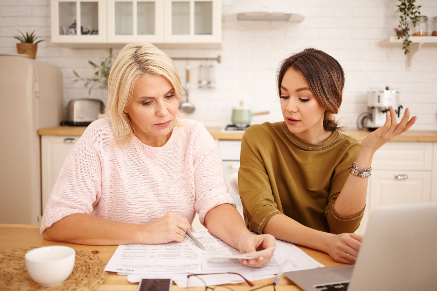 Pros and cons of personal loans family