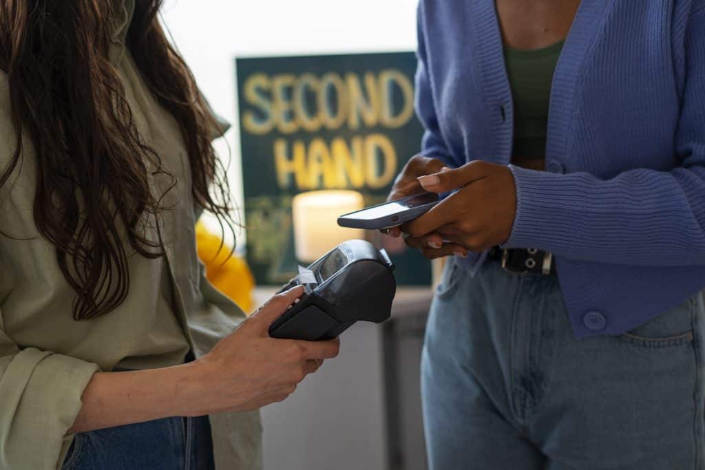 Contactless payment adoption 2025: A new era of payments